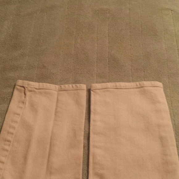 American Eagle Skinny Pants in Blush - Picture 4 of 4